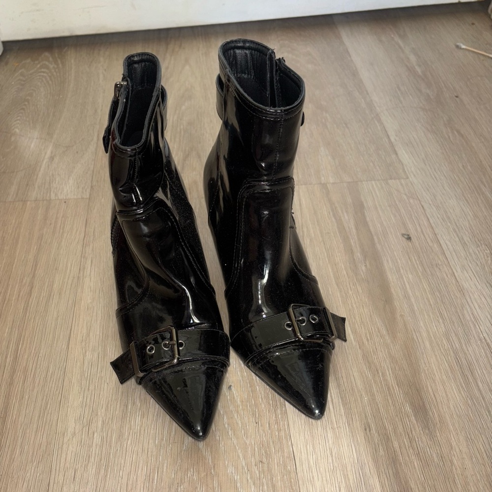Black Patent Leather Pointed Boots